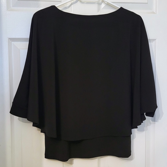 Le Chateau Black Poncho Style Top - Picture 2 of 5